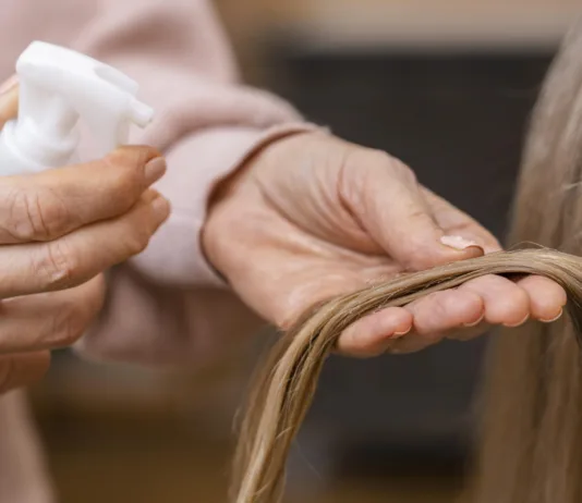 Predložena zabrana proizvoda za ispravljanje kose zbog hemikalije koja izaziva karcinom predlozena-zabrana-proizvoda-za-ispravljanje-kose-zbog-hemikalije-koja-izaziva-karcinom
