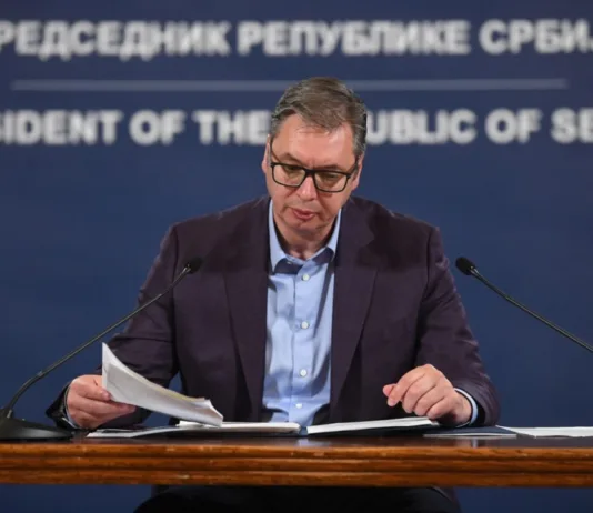 Vučić o sastanku sa petorkom: Čuvaću Srbiju i Kosovo i Metohiju ma koliko da su silni vucic-o-sastanku-sa-petorkom:-cuvacu-srbiju-i-kosovo-i-metohiju-ma-koliko-da-su-silni