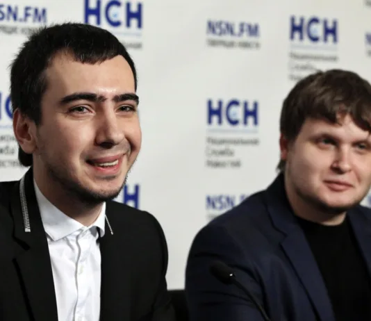 Kako se na ruskom kaže „prank“: Vovan i Leksus izigrali Đorđu Meloni, tokom lažnog intervjua „otvorila karte“ kako-se-na-ruskom-kaze-„prank“:-vovan-i-leksus-izigrali-djordju-meloni,-tokom-laznog-intervjua-„otvorila-karte“