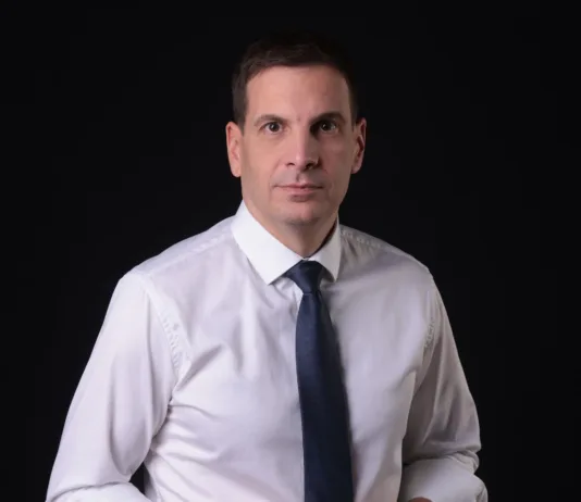 „Ja nisam ljubitelj Petog oktobra, ali je bio nužan“ – Miloš Jovanović za novi Nedeljnik „ja-nisam-ljubitelj-petog-oktobra,-ali-je-bio-nuzan“-–-milos-jovanovic-za-novi-nedeljnik