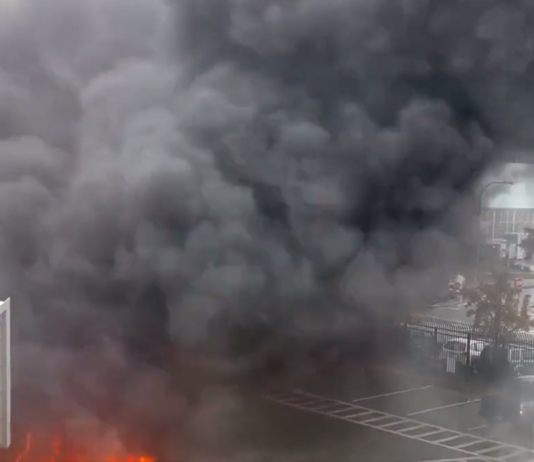 (VIDEO) Velika eksplozija na mostu između SAD-a i Kanade, svi prelazi trenutno zatvoreni (video)-velika-eksplozija-na-mostu-izmedju-sad-a-i-kanade,-svi-prelazi-trenutno-zatvoreni