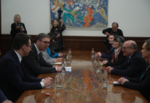 Britanski izaslanik Pič: Srbija mora da istraži izborne nepravilnosti britanski-izaslanik-pic:-srbija-mora-da-istrazi-izborne-nepravilnosti