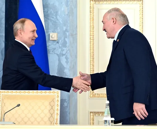 Putin i Lukašenko u Sankt Peterburgu razgovarali o jačanju saveza putin-i-lukasenko-u-sankt-peterburgu-razgovarali-o-jacanju-saveza