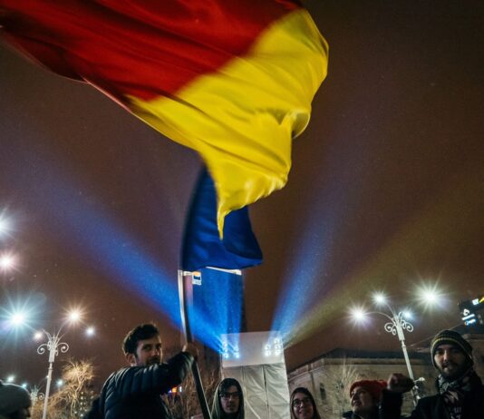 Vrhovni sud Rumunije odložio odluku o poništavanju prvog kruga predsedničkih izbora vrhovni-sud-rumunije-odlozio-odluku-o-ponistavanju-prvog-kruga-predsednickih-izbora