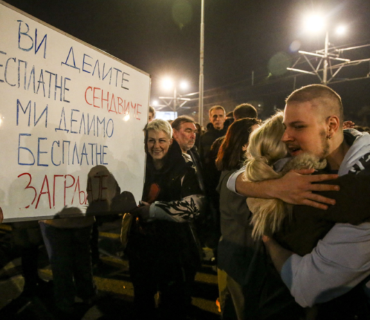 Novopazarski studenti poslali poruku: „12. aprila svi u Pazar“ novopazarski-studenti-poslali-poruku:-„12.-aprila-svi-u-pazar“