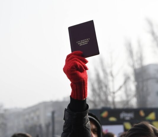 Protest povodom Dana studenata: Krenula šetnja ka Institutu za patologiju protest-povodom-dana-studenata:-krenula-setnja-ka-institutu-za-patologiju