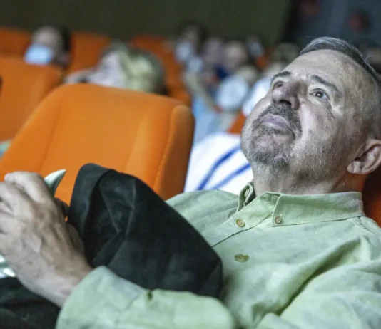 Otkaz režiseru Goranu Markoviću zbog podrške studentima: Pročitajte njegovo pismo dekanu i kolegama otkaz-reziseru-goranu-markovicu-zbog-podrske-studentima:-procitajte-njegovo-pismo-dekanu-i-kolegama