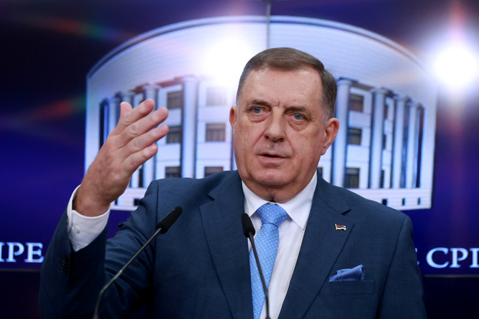 dodik:-necu-postovati-odluku,-ostajem-predsednik-republike-srpske dodik:-necu-postovati-odluku,-ostajem-predsednik-republike-srpske