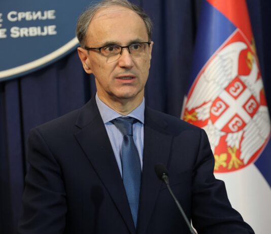 Macut: Vreme je da se razmišlja o rekonstrukciji vlade macut:-vreme-je-da-se-razmislja-o-rekonstrukciji-vlade