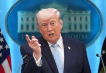 Tramp sad objavio sliku gde se grli s Isusom: “Ovo se neće svideti levičarima ludacima” tramp-sad-objavio-sliku-gde-se-grli-s-isusom:-“ovo-se-nece-svideti-levicarima-ludacima”