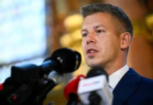 Vučić razgovarao telefonom sa Peterom Mađarom vucic-razgovarao-telefonom-sa-peterom-madjarom