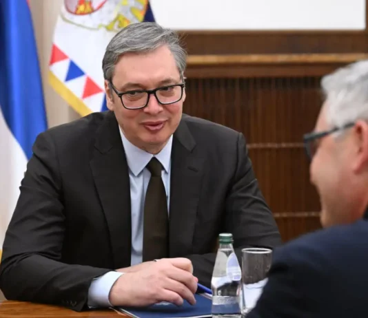 Vučić: Rektor Đokić i Bodiroga su izuzetno popularni, dogovorićemo se ko će im biti protivnici vucic:-rektor-djokic-i-bodiroga-su-izuzetno-popularni,-dogovoricemo-se-ko-ce-im-biti-protivnici