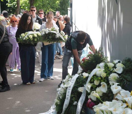 Završni deo programa na godišnjicu masovnog ubistva u Ribnikaru održan na Tašmajdanu zavrsni-deo-programa-na-godisnjicu-masovnog-ubistva-u-ribnikaru-odrzan-na-tasmajdanu
