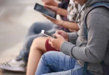 25 dana bez mobilnih telefona: Veliki međunarodni eksperiment pokazao šta su deca otkrila kada su ugasila ekrane 25-dana-bez-mobilnih-telefona:-veliki-medjunarodni-eksperiment-pokazao-sta-su-deca-otkrila-kada-su-ugasila-ekrane
