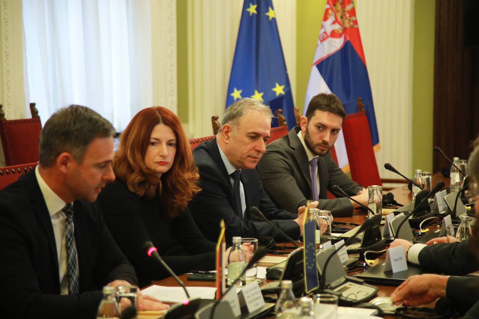 „ova-vlada-ocigledno-ne-moze-da-upravlja-drzavom“:-opozicija-zatrazila-informacije-o-slucaju-veselina-milica-i-raspravu-o-poverenju-vladi-djure-macuta „ova-vlada-ocigledno-ne-moze-da-upravlja-drzavom“:-opozicija-zatrazila-informacije-o-slucaju-veselina-milica-i-raspravu-o-poverenju-vladi-djure-macuta