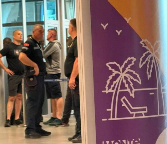 SNS ekipa za specijalne zadatke: Ko su putnici kojima nije dozvoljeno da uđe u Crnu Goru sns-ekipa-za-specijalne-zadatke:-ko-su-putnici-kojima-nije-dozvoljeno-da-udje-u-crnu-goru