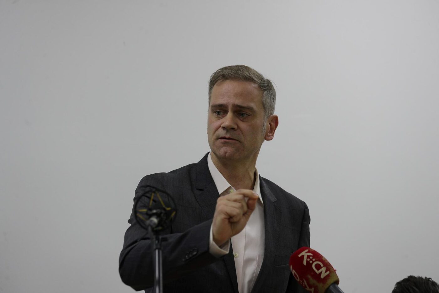 stefanovic-(ssp)-postavio-niz-pitanja-ani-brnabic-o-aleksandru-vucicu stefanovic-(ssp)-postavio-niz-pitanja-ani-brnabic-o-aleksandru-vucicu