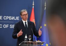 Vučić očekuje da će OFAK produžiti licencu NIS-u za još 15 dana, poslednji put vucic-ocekuje-da-ce-ofak-produziti-licencu-nis-u-za-jos-15-dana,-poslednji-put