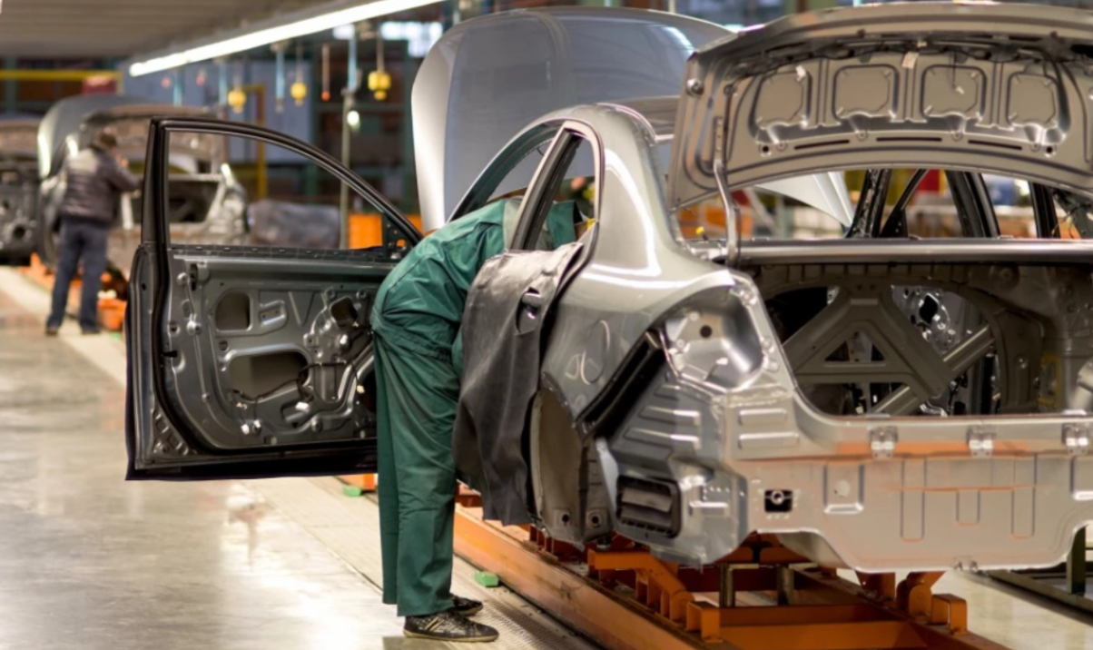 katastrofa-u-nemackoj-auto-industriji:-svaki-treci-radnik-bez-posla katastrofa-u-nemackoj-auto-industriji:-svaki-treci-radnik-bez-posla