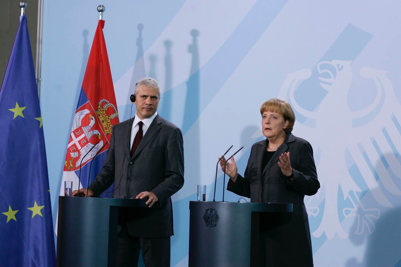 „Angela Merkel bila je potpuno ubeđena da ću ja na tom sastanku predati srpske interese“ – Boris Tadić za novi Nedeljnik