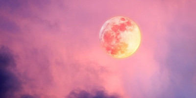 Sutra tačno u 1.48 časova stiže neverovatan događaj! Ružičasti pun Mesec u Škorpiji menja sudbinu 4 horoskopska znaka