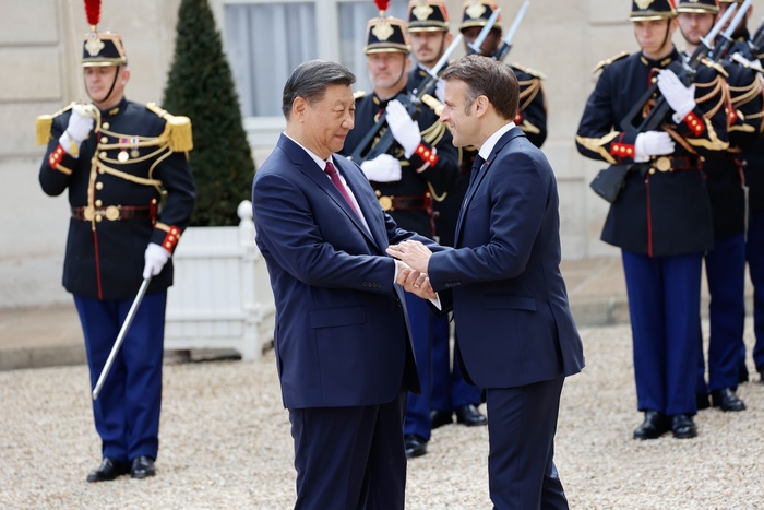 Makronov konjak – jedina stvar koja je prošla glatko sa Si Đinpingom: Politico o poseti predsednika Kine Francuskoj
