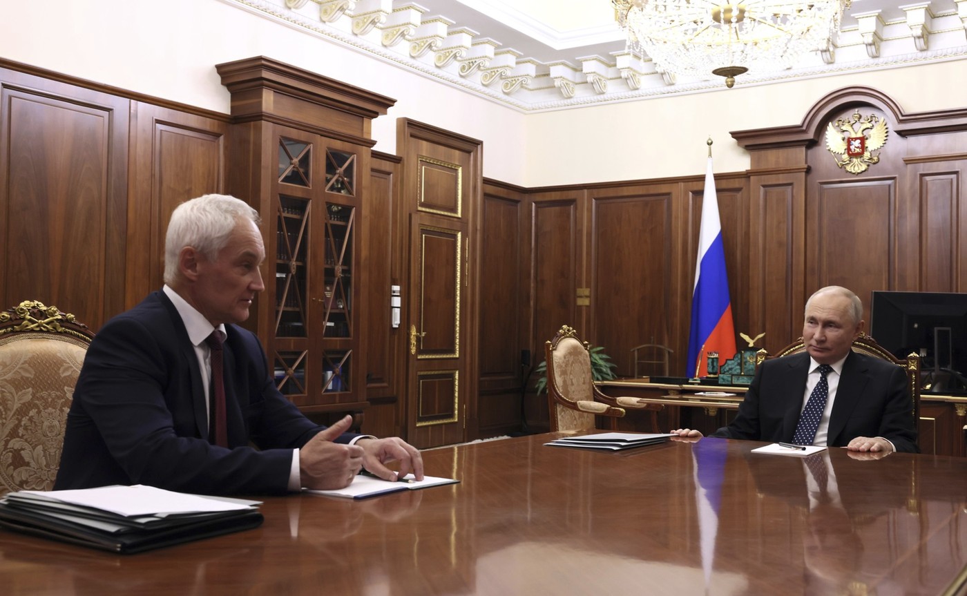 Ko je Andrej Belousov, ministar kojim Putin menja Šojgua