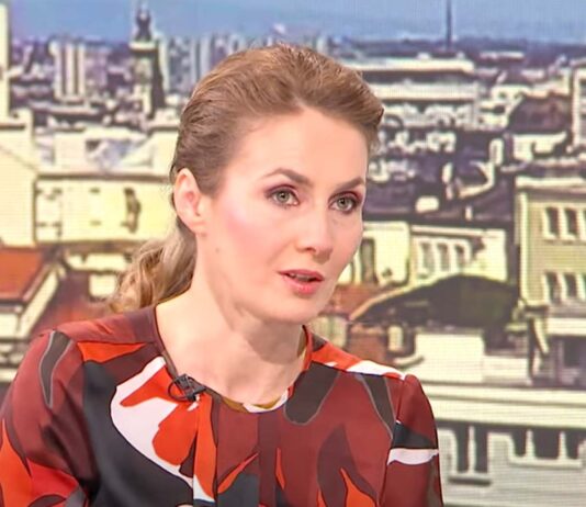 Poverenica: Mlade devojke podigle svest društva o opasnosti od osvetničke pornografije poverenica:-mlade-devojke-podigle-svest-drustva-o-opasnosti-od-osvetnicke-pornografije