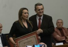 Сузани Гвозденовић Пузовић уручено признање „Капетан Миша Анастасијевић“ Сузани-Гвозденовић-Пузовић-уручено-признање-„Капетан-Миша-Анастасијевић“