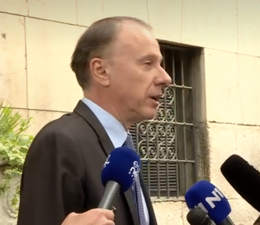 Studenti, rektor i Đuro Macut: (Još jedan) otkazan sastanak i dileme koje donosi „onlajn nastava“ studenti,-rektor-i-djuro-macut:-(jos-jedan)-otkazan-sastanak-i-dileme-koje-donosi-„onlajn-nastava“