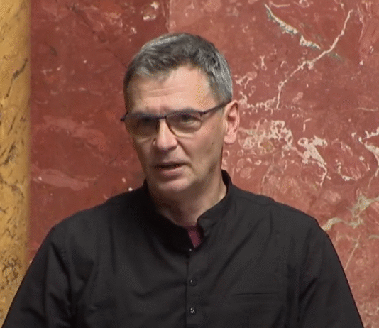 Jovanović Ćuta: Sveopšte ujedinjenje i zajednički front jedini put ka smeni vlasti jovanovic-cuta:-sveopste-ujedinjenje-i-zajednicki-front-jedini-put-ka-smeni-vlasti