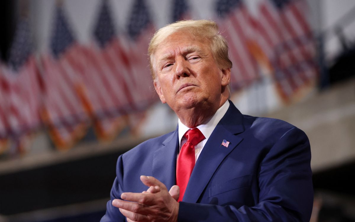 ubrzano-do-zelene-karte-za-ameriku:-donald-tramp-potpisao-izvrsnu-naredbu-za-novi-vizni-program!