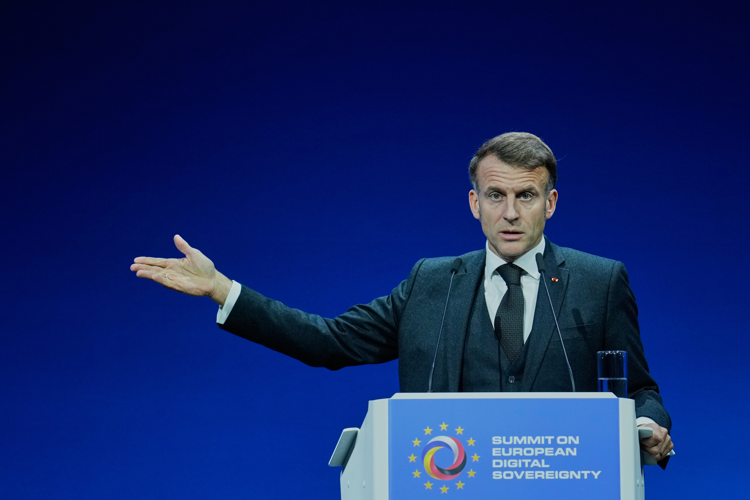 makron:-evropa-je-jedina-nadlezna-da-odluci-sta-ce-sa-zamrznutom-ruskom-imovinom makron:-evropa-je-jedina-nadlezna-da-odluci-sta-ce-sa-zamrznutom-ruskom-imovinom
