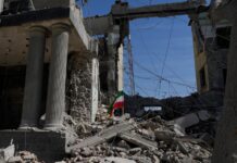 Američka vojska upozorila građane Irana da ostanu u svojim domovima: Tvrdi da se rakete lansiraju iz naseljenih područja americka-vojska-upozorila-gradjane-irana-da-ostanu-u-svojim-domovima:-tvrdi-da-se-rakete-lansiraju-iz-naseljenih-podrucja