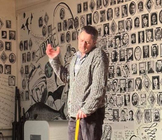 Jovan Ljubenović izveo monodrama „Ulaz za krupnu stoku” na Bodenskom jezeru jovan-ljubenovic-izveo-monodrama-„ulaz-za-krupnu-stoku”-na-bodenskom-jezeru