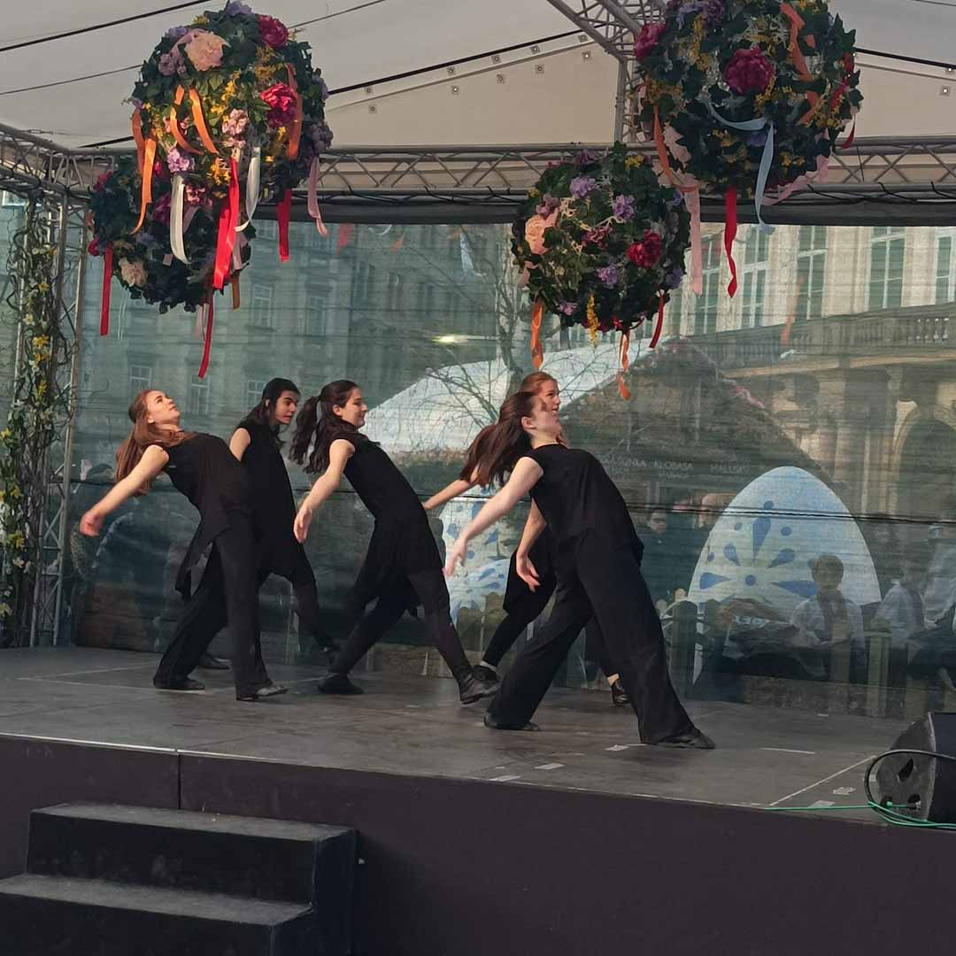 plesaonica-decjeg-kulturnog-centra-beograd-odusevila-prag