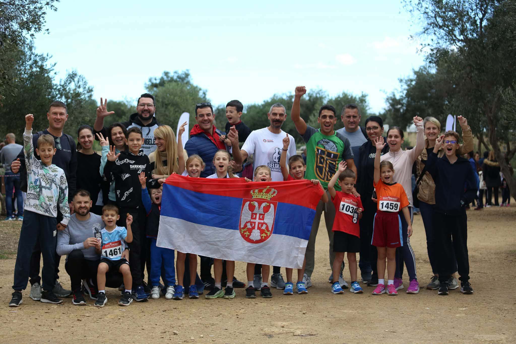 srpska-deca-osvajaju-malteski-pistu:-serbian-running-club-blista-na-decijoj-trci