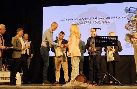 Кнегиња, бунт и елеганција: „Златна буклија“ за причу која је освојила жири Кнегиња,-бунт-и-елеганција:-„Златна-буклија“-за-причу-која-је-освојила-жири