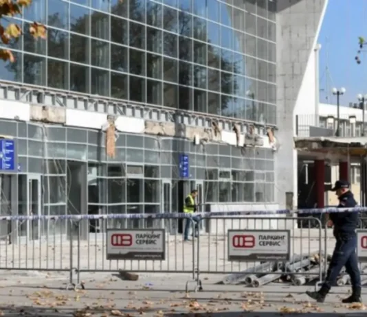 U Novom Sadu obeleženo 18 meseci od pada nadstrešnice u-novom-sadu-obelezeno-18-meseci-od-pada-nadstresnice