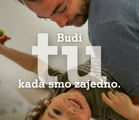 Gotovo polovinu budnog vremena provodimo pred ekranima – da li smo tu kada smo zajedno? gotovo-polovinu-budnog-vremena-provodimo-pred-ekranima-–-da-li-smo-tu-kada-smo-zajedno?