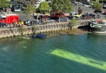 Francuska – Vozač na obuci potopio autobus i nekoliko automobila francuska-–-vozac-na-obuci-potopio-autobus-i-nekoliko-automobila