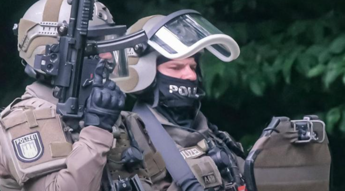 ,,ubiti-nevrnike“!:-sirijac-(17)-planirao-masakr-bombama-medju-civilima-u-hamburgu!