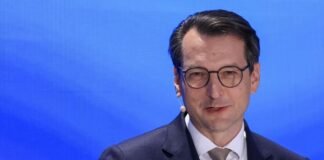 SRBIN NA ČELU NEMAČKOG AUTOMOBILSKOG GIGANTA: Milan Nedeljković zvanično postao izvršni direktor BMW-a! srbin-na-celu-nemackog-automobilskog-giganta:-milan-nedeljkovic-zvanicno-postao-izvrsni-direktor-bmw-a!