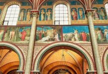 Pariz na udaru pljačkaša: Iz crkve ukraden srebrni Isus Hrist pariz-na-udaru-pljackasa:-iz-crkve-ukraden-srebrni-isus-hrist
