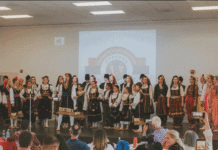 Uživalo se uz srpsko kolo u Majamiju uzivalo-se-uz-srpsko-kolo-u-majamiju