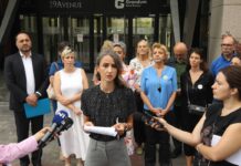 Pobunjeni univerzitet: Odluka o profesoru Mihiću potvrđuje obrazac politički motivisanog obračuna s nastavnicima pobunjeni-univerzitet:-odluka-o-profesoru-mihicu-potvrdjuje-obrazac-politicki-motivisanog-obracuna-s-nastavnicima