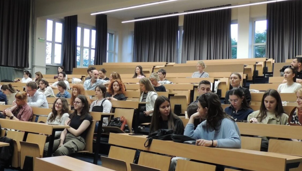 biblioteka-u-berlinu-se-zatvara:-studenti-ostaju-bez-mesta-za-ucenje!