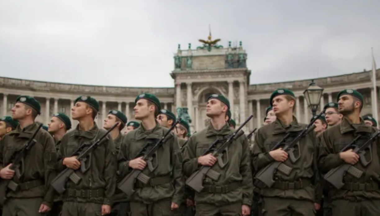 austrija-zeli-zastitu,-ali-ne-i-odgovornost:-gradjani-ocekuju-pomoc-evrope-dok-odbacuju-ulaganja-u-odbranu