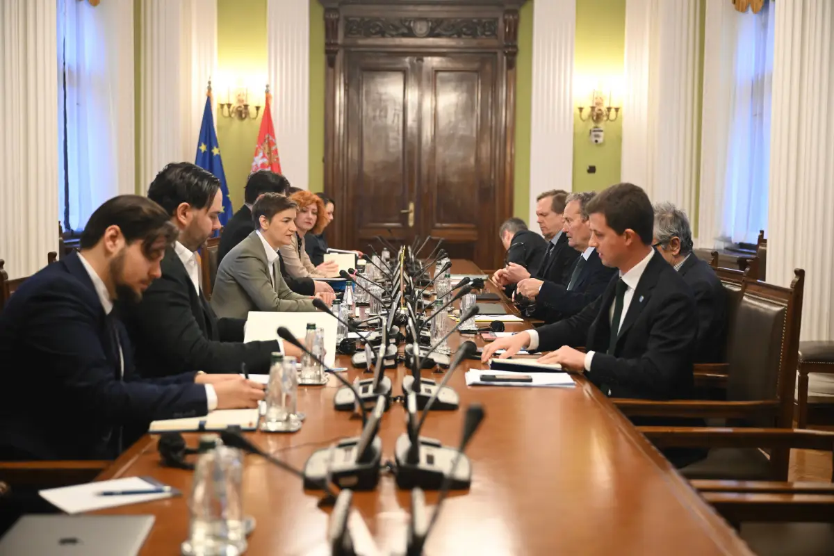 „nisu-usvojene-dve-kljucne-preporuke“:-venecijanska-komisija-se-oglasila-vece-uoci-izmene-„mrdicevih-zakona“-u-parlamentu „nisu-usvojene-dve-kljucne-preporuke“:-venecijanska-komisija-se-oglasila-vece-uoci-izmene-„mrdicevih-zakona“-u-parlamentu