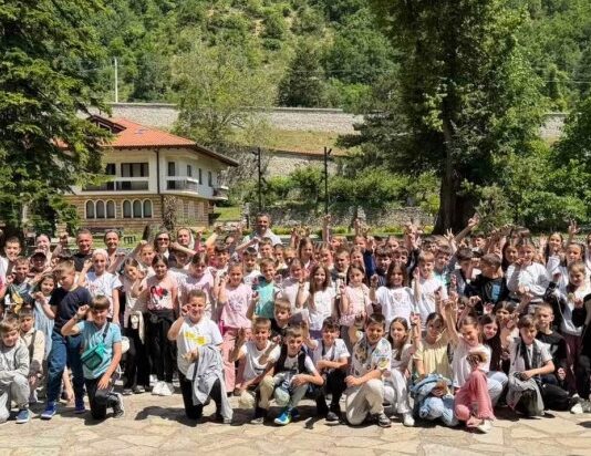 Put nade za decu sa Šare – kako HO Svi za Kosmet i rasejanje čuvaju svetinje na Kosovu i Metohiji put-nade-za-decu-sa-sare-–- kako-ho-svi-za-kosmet-i-rasejanje-cuvaju-svetinje-na-kosovu-i-metohiji